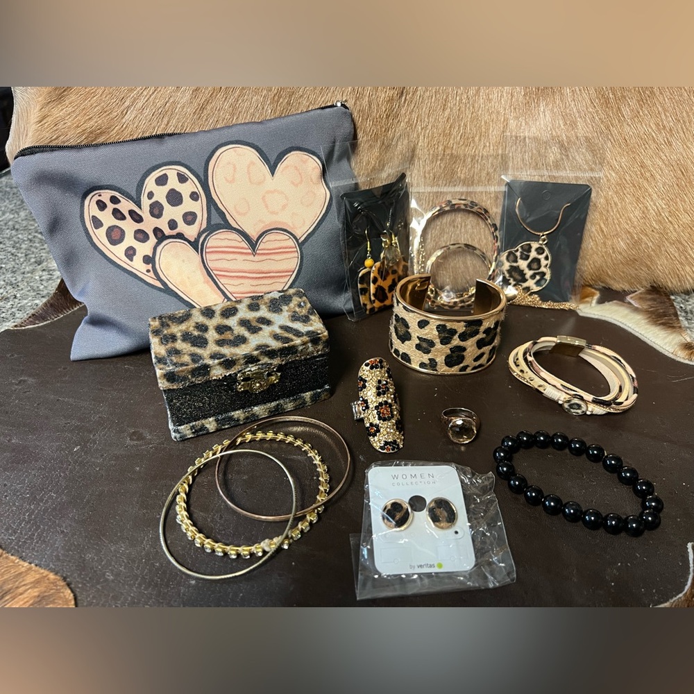 🖤Leopard Print Jewelry Jar!!!🖤